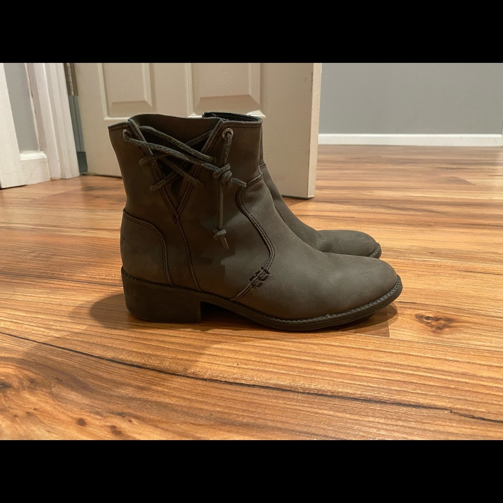Sperry top-sider leather booties